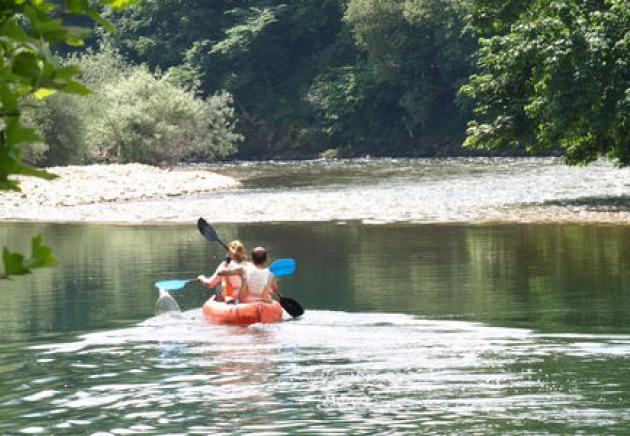 Descenso en canoa